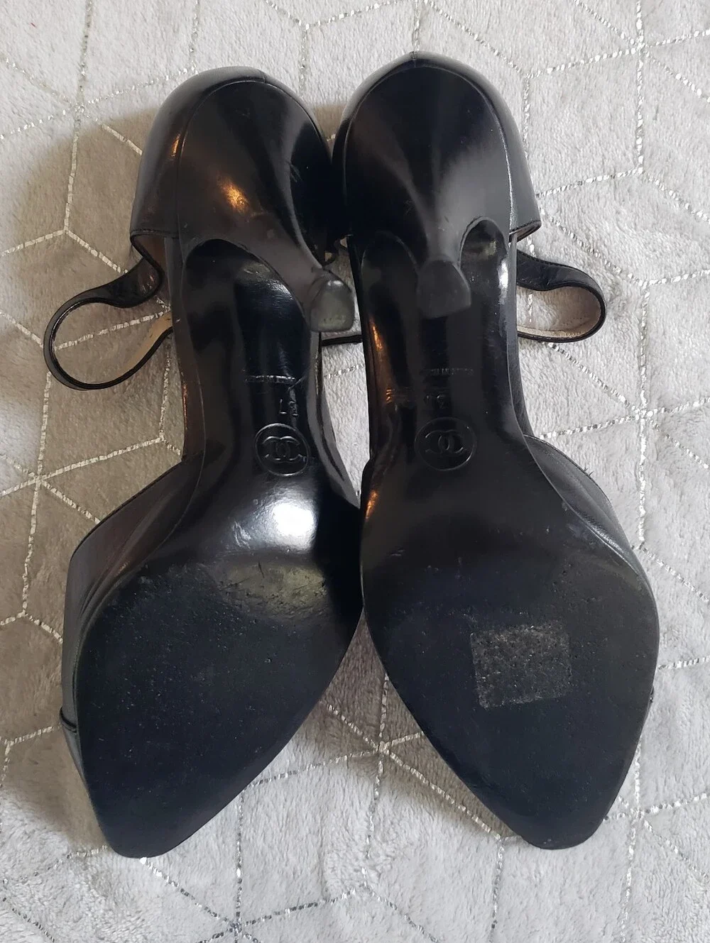 CHANEL | Womens Leather D'Orsay Pumps